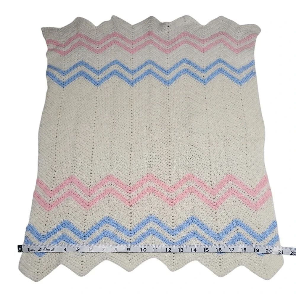 Handmade‎ Crochet Baby Blanket Set Chevron Pink Blue White